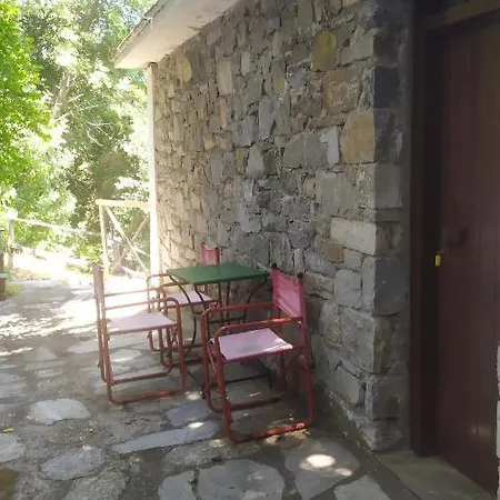 Traditional Apartment In Mylopotamos Beach Tsagkarada Exterior foto