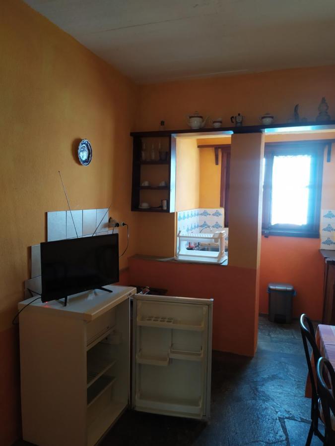 Traditional In Mylopotamos Apartment